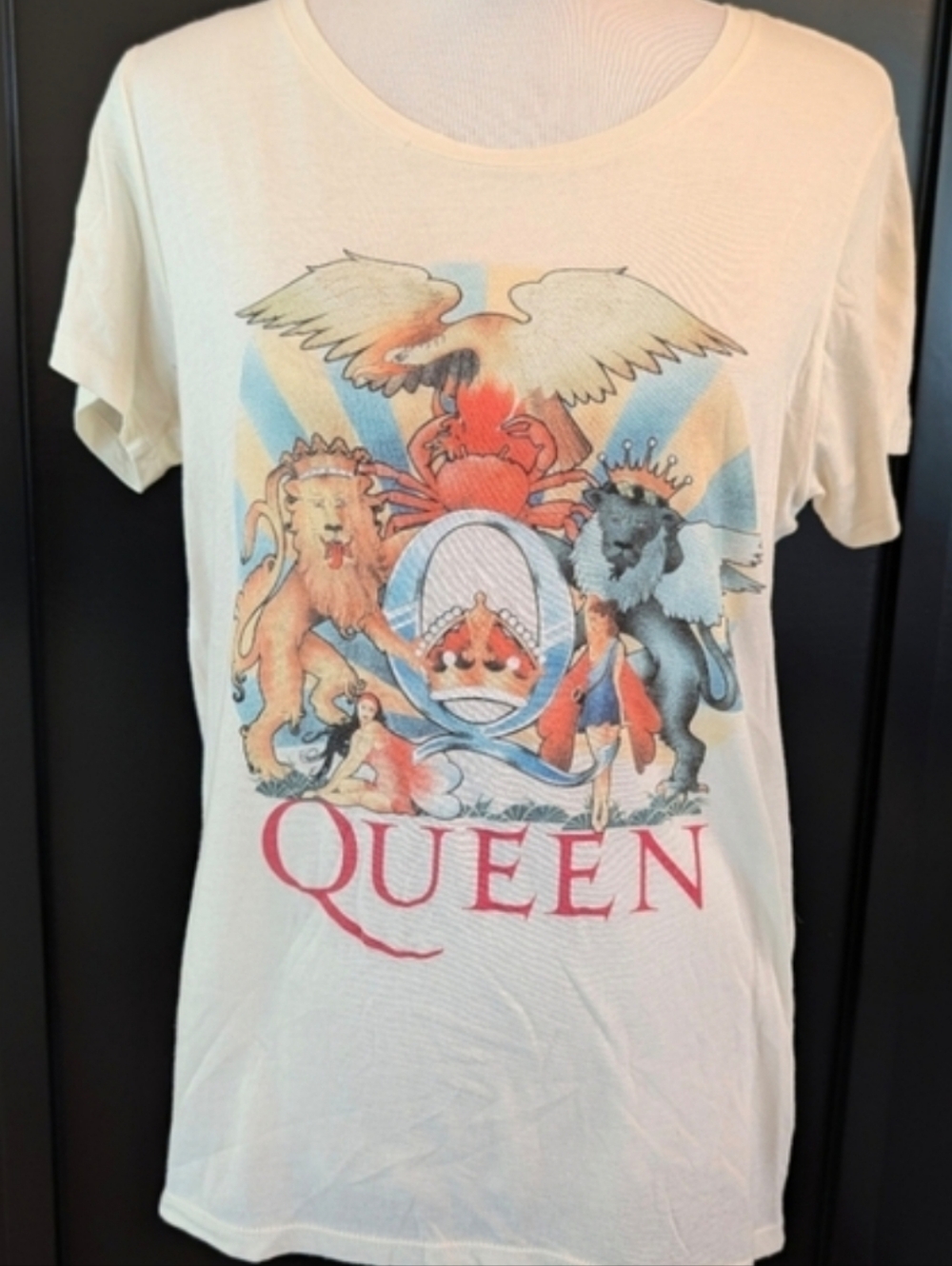 Lucky Brand Queen T-shirt